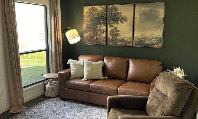 Table Rock Condo | Cozy 1-bedroom condo in lovely Branson with AC, fitness room
