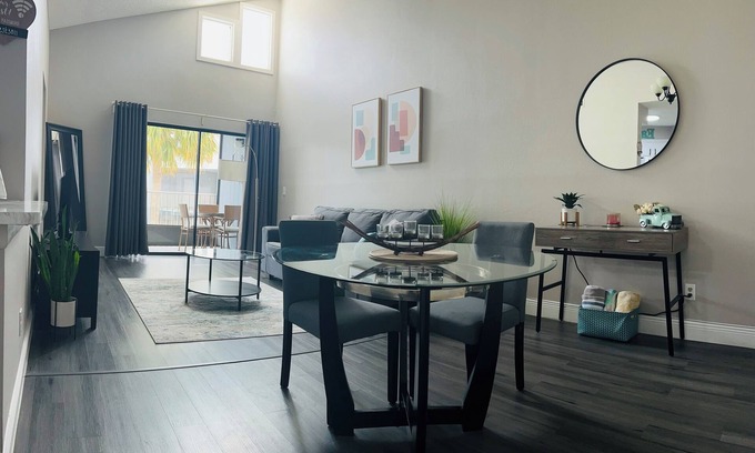 Ventura Condo | Cozy 1-bedroom Condo in Luxury Gated Community