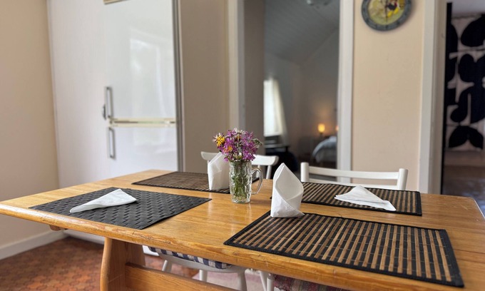 Ramsjo Apartment | Cozy 1-bedroom apartment in Hedsjö - Near hiking and fishing