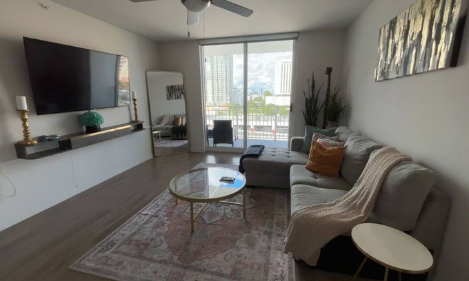 Downtown Fort Lauderdale Apartment | Cozy 1-bedroom condo in charming Fort Lauderdale 10 mins from Airport