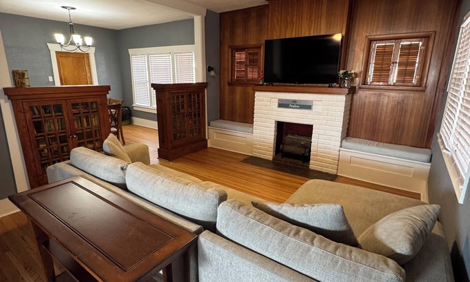 Wichita House | Cozy 1916 Uptown Treasure!