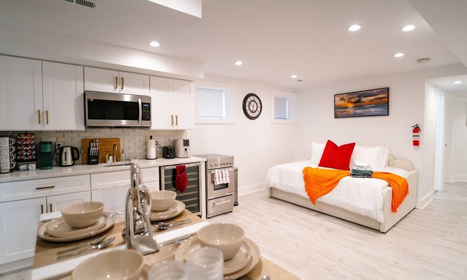 Park View House | Cozy 1BR/1BA Retreat | Private Basement in DC