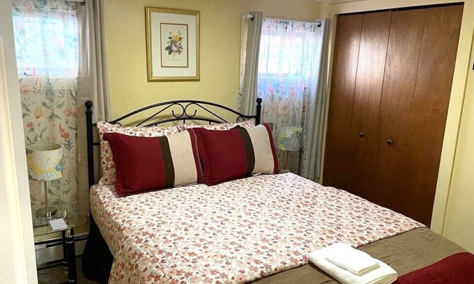 Albany Apartment | Cozy 1BR Apt near NYS Museum