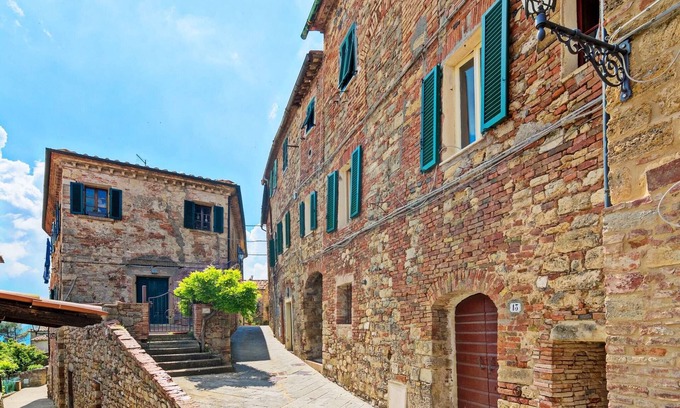 Montecastelli House | Cozy 2-Bedroom Apartment