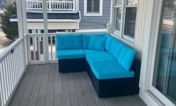 North Wildwood Condo | Cozy 2 Bedroom 2nd floor Condo