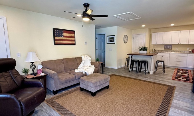 Bangor Apartment | Cozy 2-bedroom apartment in Bangor, hospital and downtown nearby!