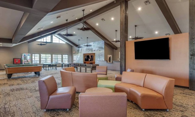 Conroe Apartment | Cozy 2-bedroom apartment with WiFi and fitness room in pleasant Conroe