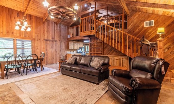 Chatsworth Cabin | Cozy 2-bedroom cabin in charming Chatsworth, Georgia