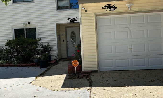Norfolk - Virginia Beach House | Cozy 2 bedroom house with AC and WiFi in gorgeous Virginia Beach