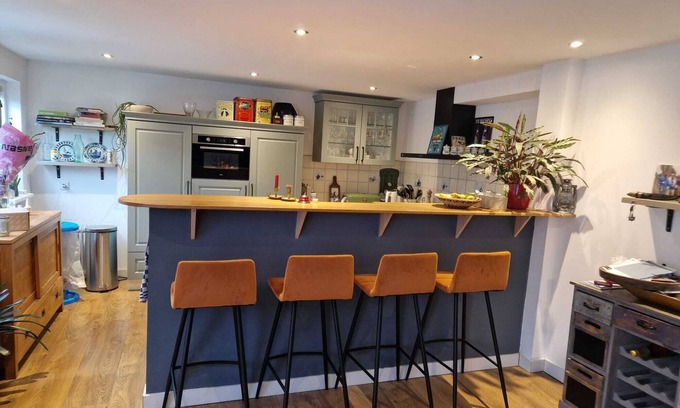 Gouda House | 🏡 Cozy 2-Bedroom Home | Comfort, Convenience & Style