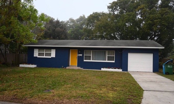 Maitland House | Cozy 2-bedroom house in welcoming Maitland