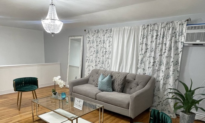 Queens Apartment | Cozy 2 bedroom unit 5min from JFK