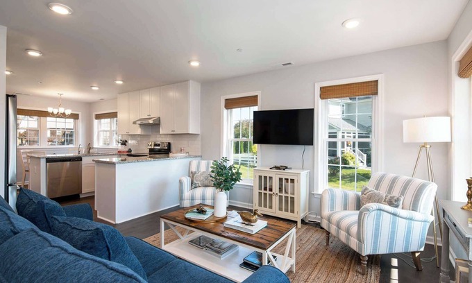 Tilghman House | Cozy 2-Bedroom Cottage on Tilghman Island – Near Restaurants & Water Activities
