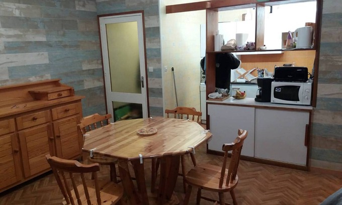 Bolquere Apartment | Cozy 2-Room Apartment for 6 with Terrace, Elevator, and Pet-Friendly in Bolquère