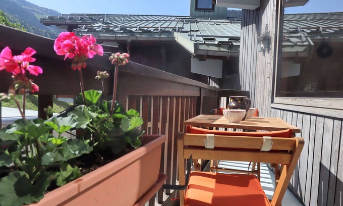 Beaufort Apartment | Cozy 27m² Studio with Mezzanine in Beaufort—WIFI, Balcony, Close to Skiing & Shops