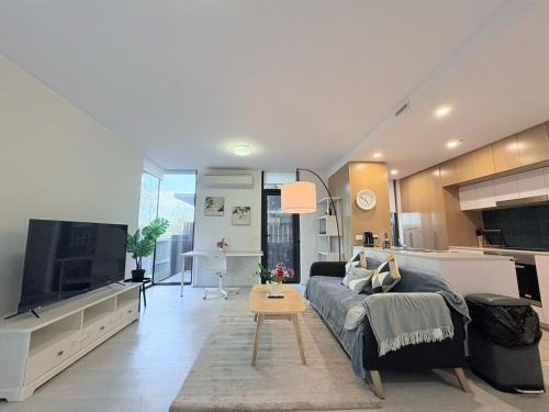 Belconnen Apartment | Cozy 2B apartment in Belconnen GYM POOL