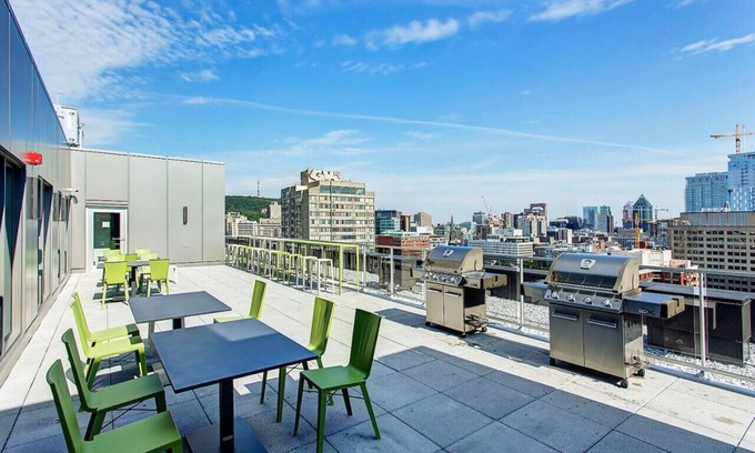 Little Burgundy Apartment | Cozy 2BR Apt with Patio and Prime Spot Near Metro