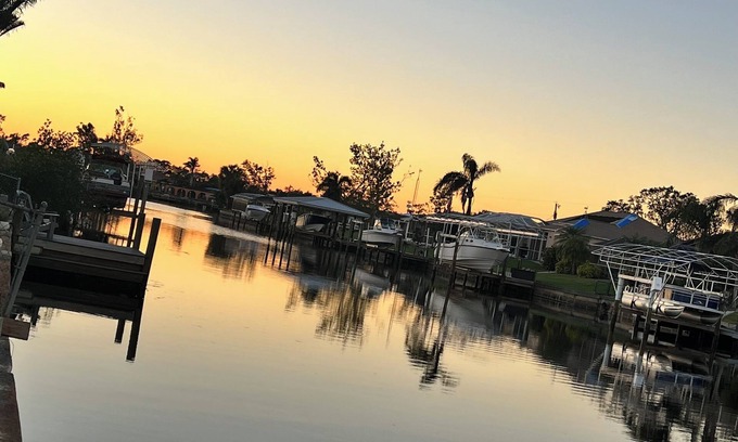 Port Charlotte House | Cozy 3-bed 2 bath in lovely Port Charlotte with heated pool and optional boat.