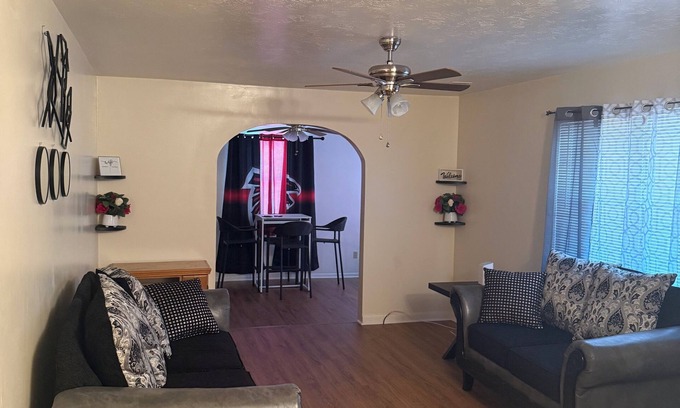 Gracewood House | Cozy 3-Bedroom, 2-Bath Home in Augusta, GA – WiFi, A/C & 65” TVs in Every Room!