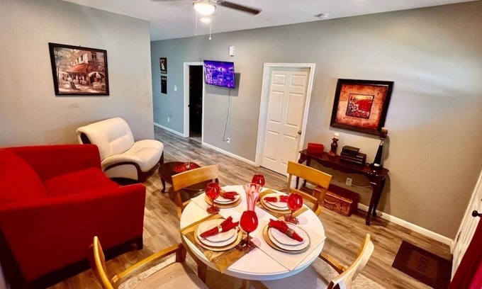 Northeast Houston House | Cozy 3 Bedroom Country Place