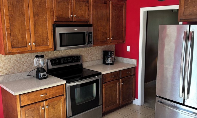 Thomson House | Cozy 3-bedroom house in nice country club community.Perfect for Masters