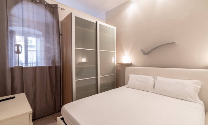 Santa Maria Apartment | Cozy 30 sqm apartment in Barletta, ideal for 3 guests. Equipped with wifi and air conditioning to ensure maximum comfort. Enjoy relaxing moments on the balcony, soaking up the city's atmosphere. Located in an enviable position, just steps away from the h