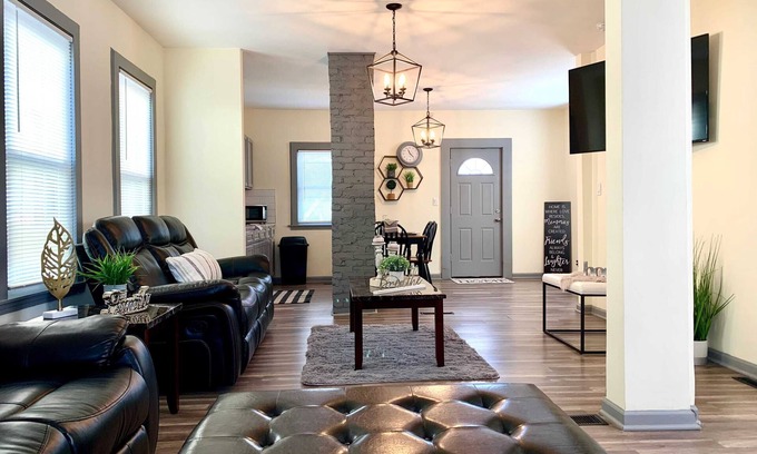 Niagara Falls House | Cozy 3BR 1BA Short drive to Niagara Falls
