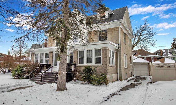 North Buffalo House | Cozy 3BR Near UB and Niagara Falls - Pet Friendly