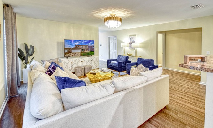 Tallahassee House | Cozy 4/2.5 State Capitol, FSU/FAMU & Downtown