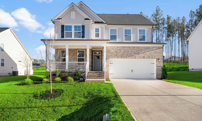 Clayton House | Cozy 4B3B Echo Canyon Home｜Lush Backyard｜1st Flr Bedroom｜Garage Access #41949