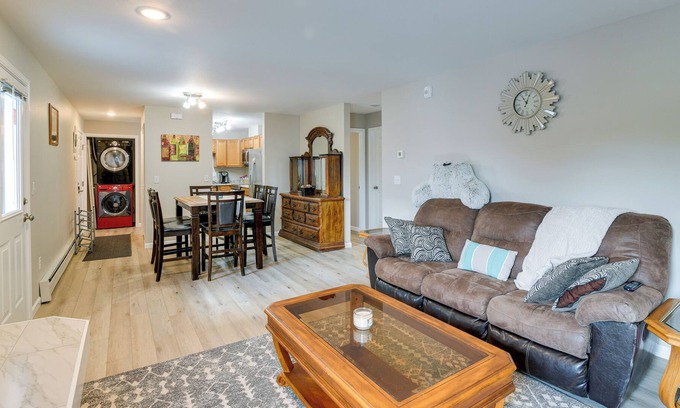 Campbell Park Apartment | Cozy Anchorage Apartment w/ Gas Fireplace!
