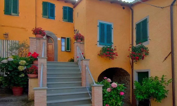 Poggio Apartment | Cozy and comfortable apartment in Poggio-Camporgiano