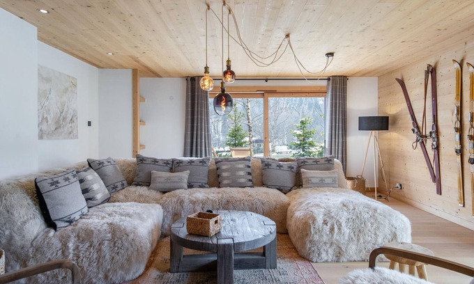 Demi-Quartier Apartment | Cozy and Spacious Apartment in Megève with Garden and Terrace Nearby Ski Lifts