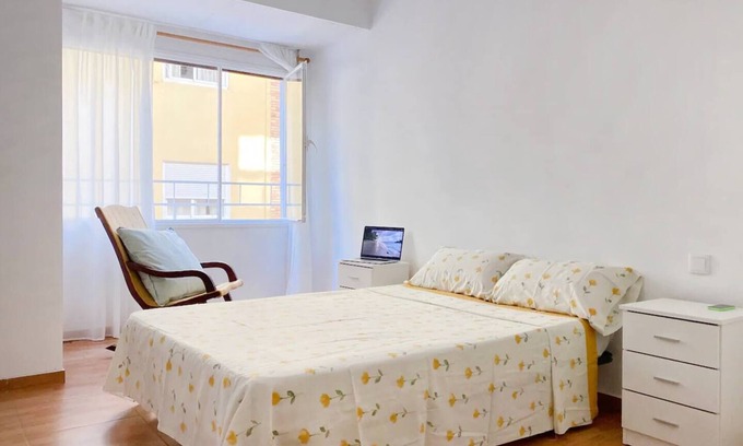 Alicante Apartment | Cozy apartment near the beach