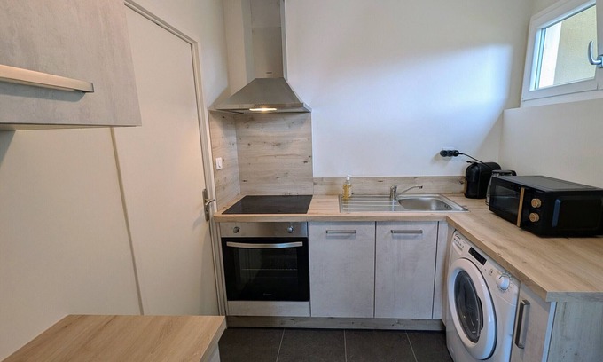 Luxeuil-les-Bains Apartment | Cozy apartment in the heart of Luxeuil-les-Bains near spas