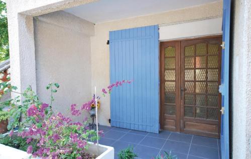 Six-Fours-les-Plages Apartment | Cozy Apartment In Six Fours Les Plages