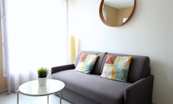 Serris Apartment | Cozy apartment 2pax Val d'Europe, Disneyland 10mn (SCANDI5)