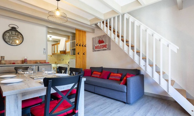 Peyragudes Apartment | Cozy apartment for 6, near SkyVall cable car