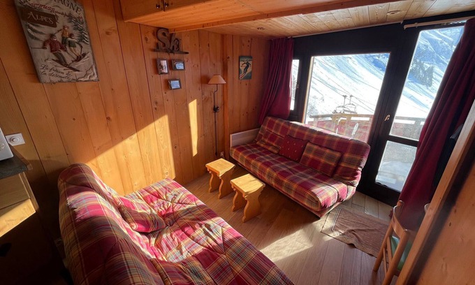 Avoriaz Apartment | Cozy Apartment in Avoriaz Village Center – Sleeps 4, Fully Equipped with Balcony