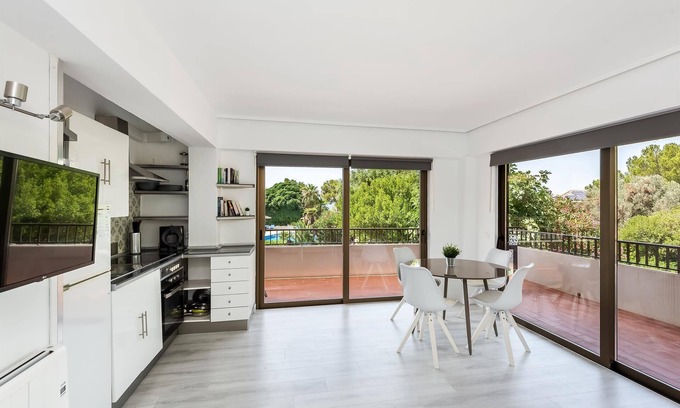 Betlem de Marina Apartment | Cozy apartment in Betlem with pool, Apartamento Betlem