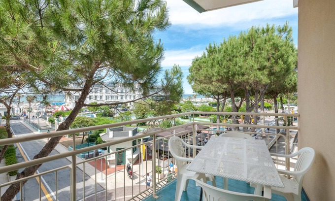 Cattolica Apartment | Cozy apartment in Cattolica with WiFi