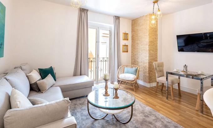 Historical Center Apartment | Cozy apartment in the city center. Francos VII