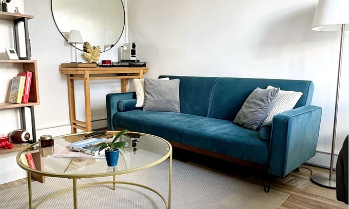 Ternes Apartment | Cozy Apartment in the Heart of Paris 17th