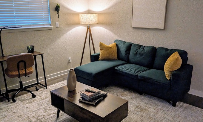 Oklahoma City Apartment | Cozy apartment in charming Oklahoma City with AC, WiFi
