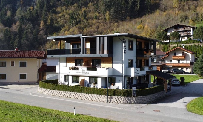 Burgstall Apartment | Cozy Apartment near Ski Area in Mayrhofen