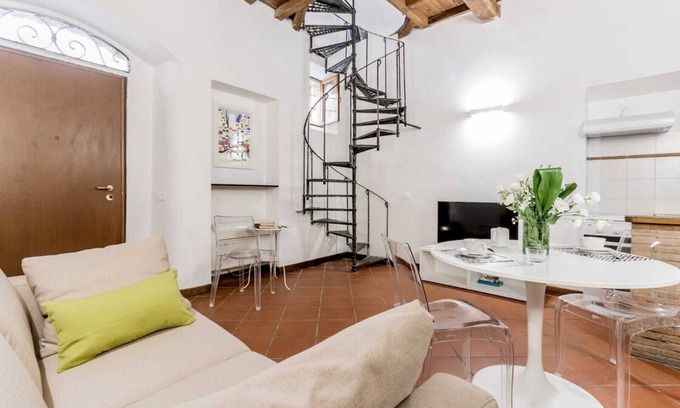 Rione III Colonna Apartment | COZY APARTMENT OF PURIFICATION 68 in the heart of the historic center