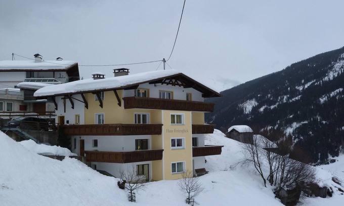 Kappl Apartment | Cozy apartment with a beautiful view
