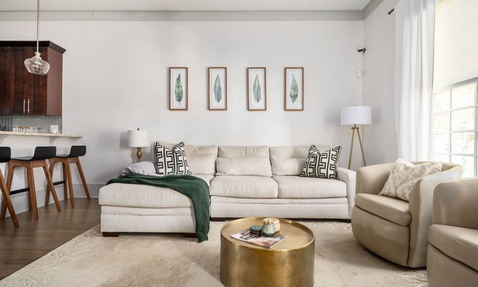 Hapeville House | Cozy Atlanta Airport Townhome with EV Charger!