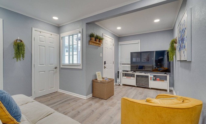 Ashland House | Cozy Bay Area Vacation Rental with Patio