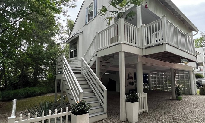Clearwater House | Cozy Beach Cottage near Bethany Beach, DE.